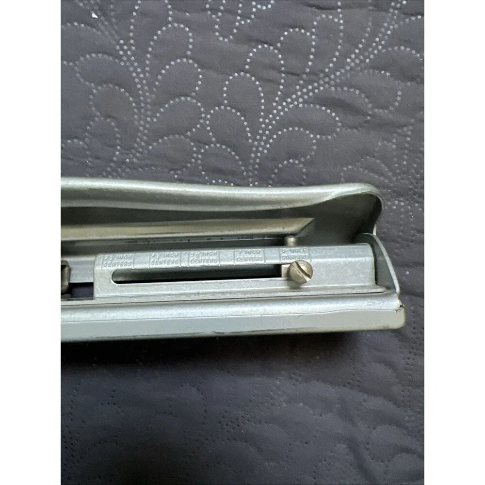 Vintage 1950's Mutual Adjustable No.20 Metal 3 Hole Paper Punch Desktop USA Home